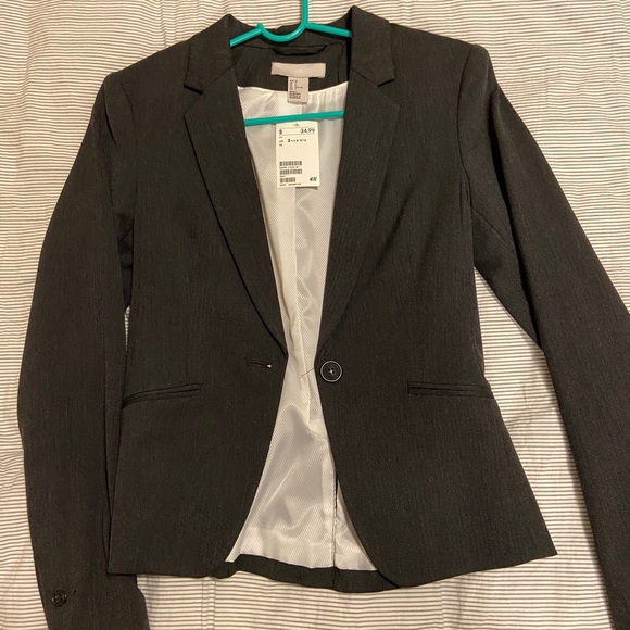 H&M women’s fitted blazer in Smokey gray - Picture 1 of 6